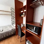 アパート Petite Urban Oasis *