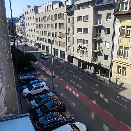 Apartment Petite Urban Oasis Bratislava