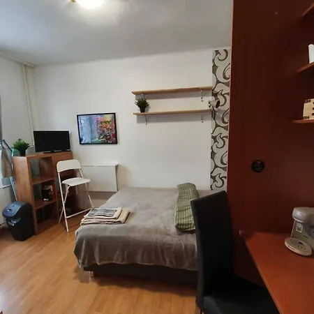 Petite Urban Oasis Apartment Bratislava