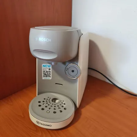 Petite Urban Oasis アパート